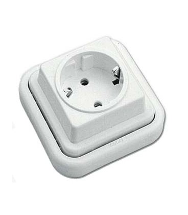 Base schuko superficie Fontini bl