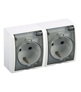 BASE DOBLE SUPERFICIE SCHUKO 2P+T 16A